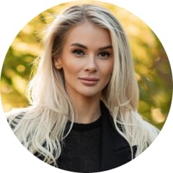 Щіпцова Вероніка
